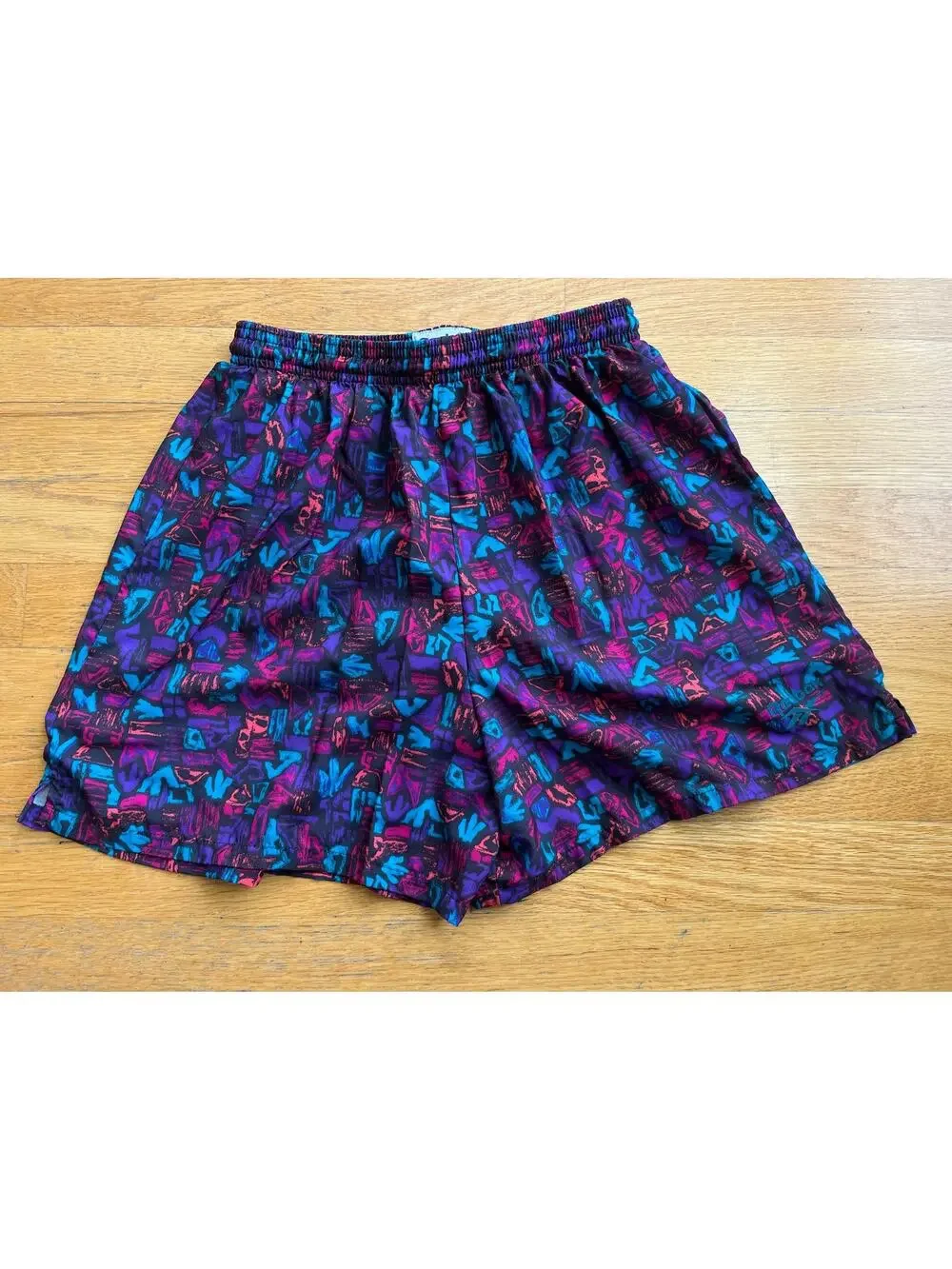 Vintage Reebok Boy's swim trunks Made in USA geometric pattern Medium 80s/90s